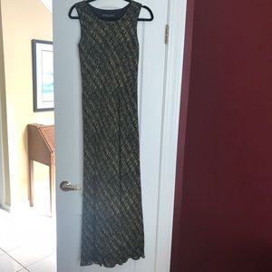 Cute Donna Ricco long dress